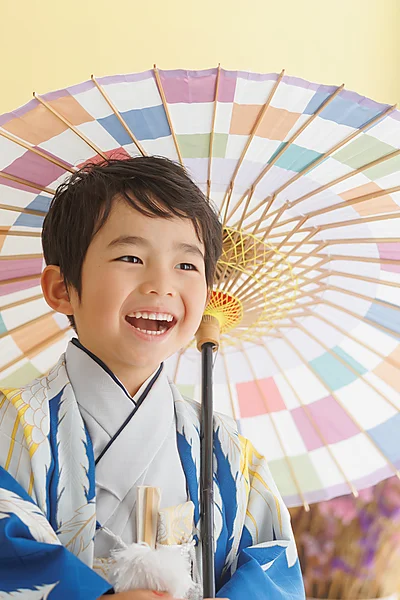 七五三 5歳男の子 青い着物と傘